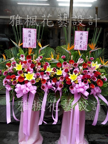 喜慶開幕_鮮花羅馬柱_好朋友開店祝賀送禮推薦0935-768477雅楓花藝