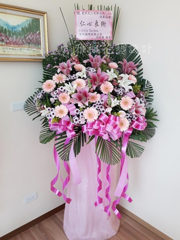 祝賀診所開幕鮮花羅馬花柱_專人專車安排送達0935768477南投花店