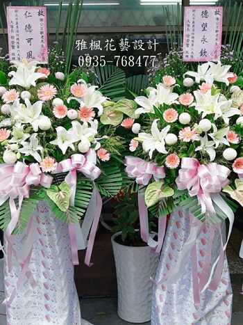 追思大型花籃_雲林花店專車送達彰化_南投，台中_雲林殯儀館花籃外送服務