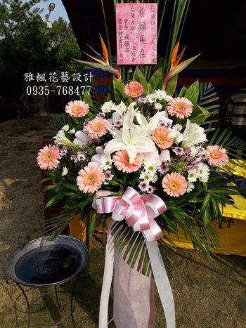 追思高架花籃埔心花店專車送達中寮_福興_霧峰_虎尾花店連鎖經營花籃外送服務