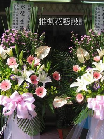 殯儀館藝術花籃彰化花店外送追思場合