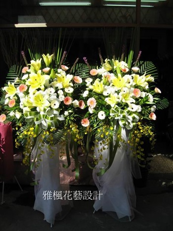 典雅優美花籃_雲林西螺花店提供外送(任何場合都適合_開幕_喜慶_弔唁_追思皆可)
