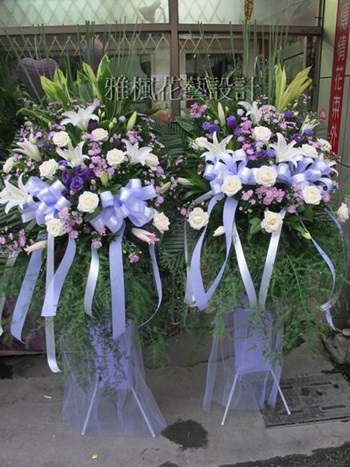唯美!!藝術花籃鹿港花店(開幕_喜慶，追思，任何場合都適合喔)台中市區花店推薦雅楓花藝設計花坊