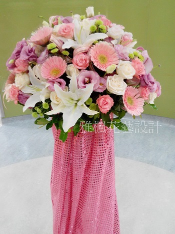粉色溫柔_走道藝術花籃(適合結婚_文定_新婚_發表會_演講_任何場合都適合)單一柱特價2500元