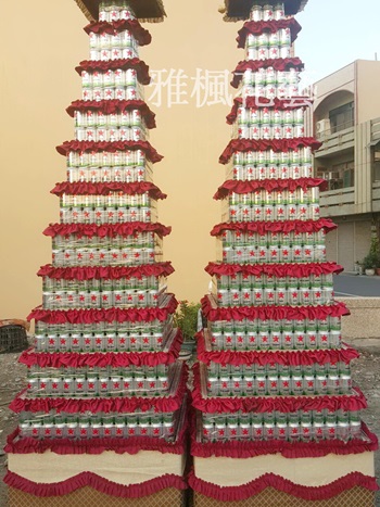 十一層立體四面海尼根啤酒塔_雅楓花店現場製作喪禮飲料柱