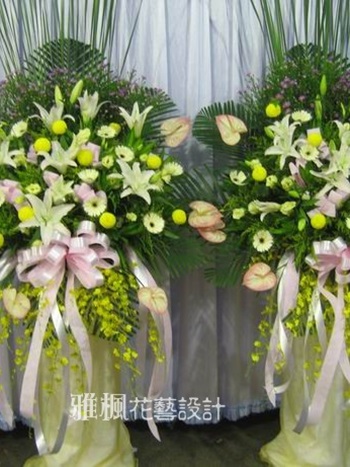 質感高!!大方!!大型鮮花花柱南投花店外送喪事場合