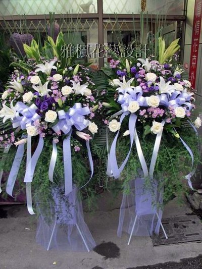 唯美!!雅楓花店(告別式，追思，公祭，任何場合都適合喔)