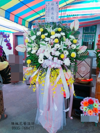 大型追思藝術花籃一對_雅楓花鄉花藝設計坊公祭場合花籃