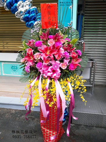 歡慶開幕高架藝術花籃_彰化南投開幕花禮推薦雅楓花藝