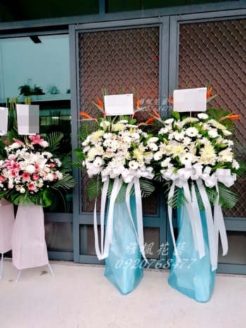 意境人文生命會館殯儀館送蘭花附近名間鄉花店_皇穹陵紀念花園花柱可送